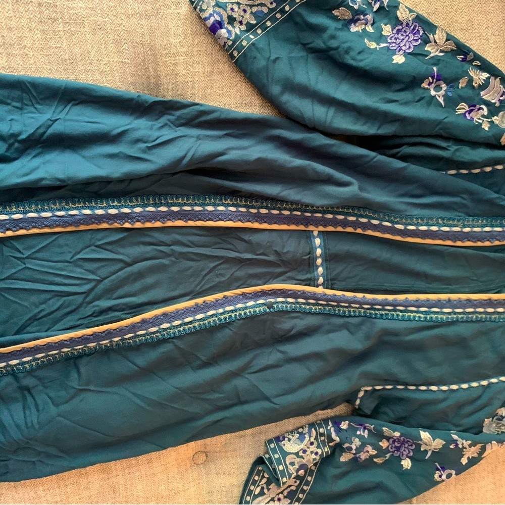Metallic embroidered duster